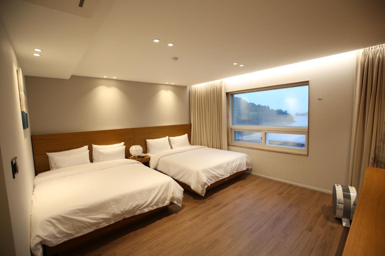 Am Ort Hotel Yeosu Luaran gambar