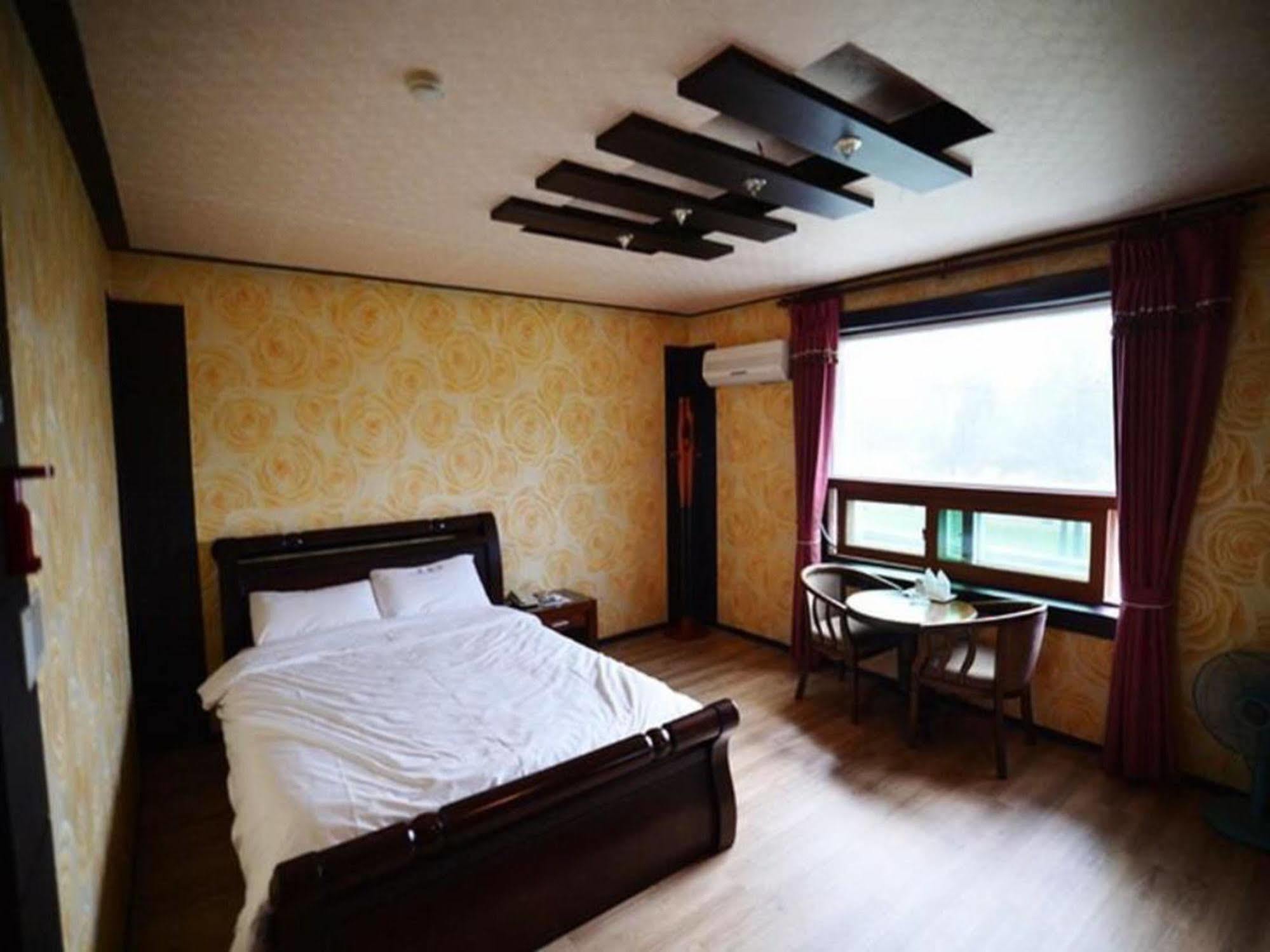 Am Ort Hotel Yeosu Luaran gambar