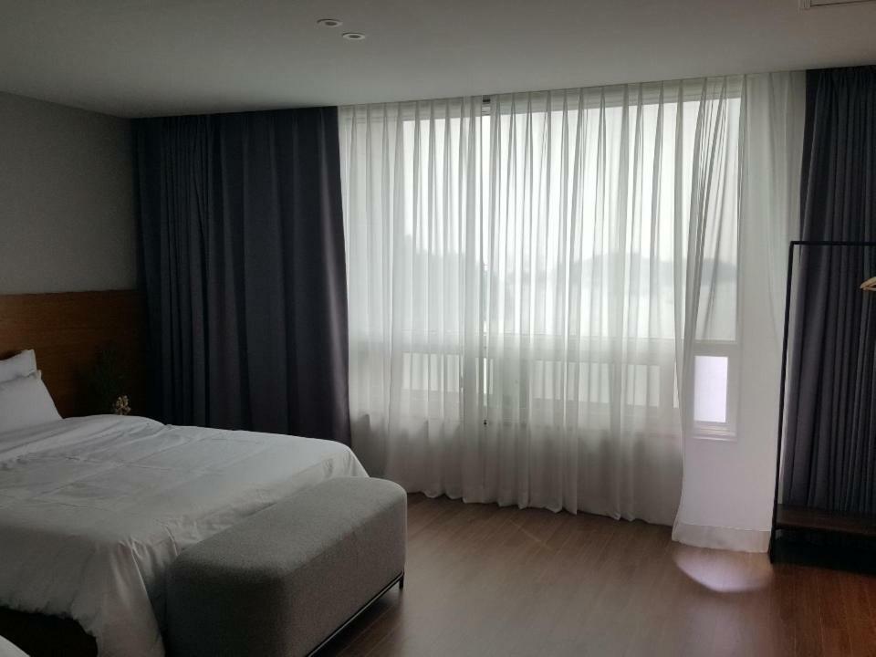 Am Ort Hotel Yeosu Luaran gambar
